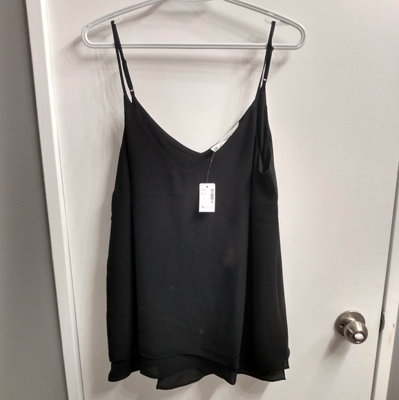 addition elle Tops - NWT black double-v camisole